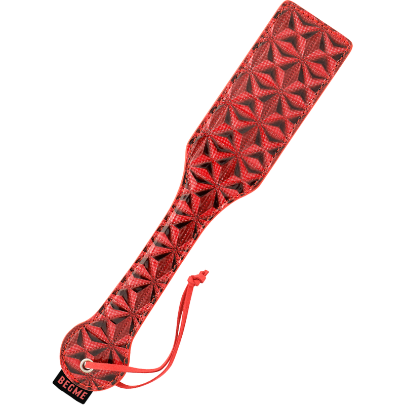 Schaufel aus veganem Leder in der Red Edition