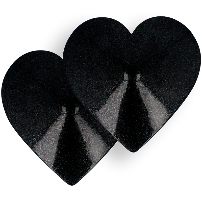 Elegantes Cover-up mit schwarzen Herzen