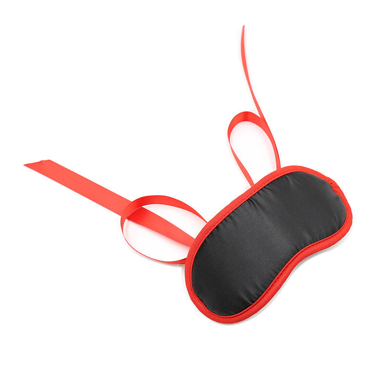 Rote Kanten, schwarzer Fetisch