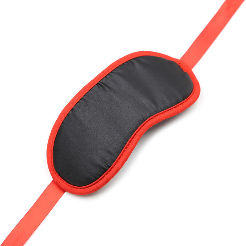 Rote Kanten, schwarzer Fetisch