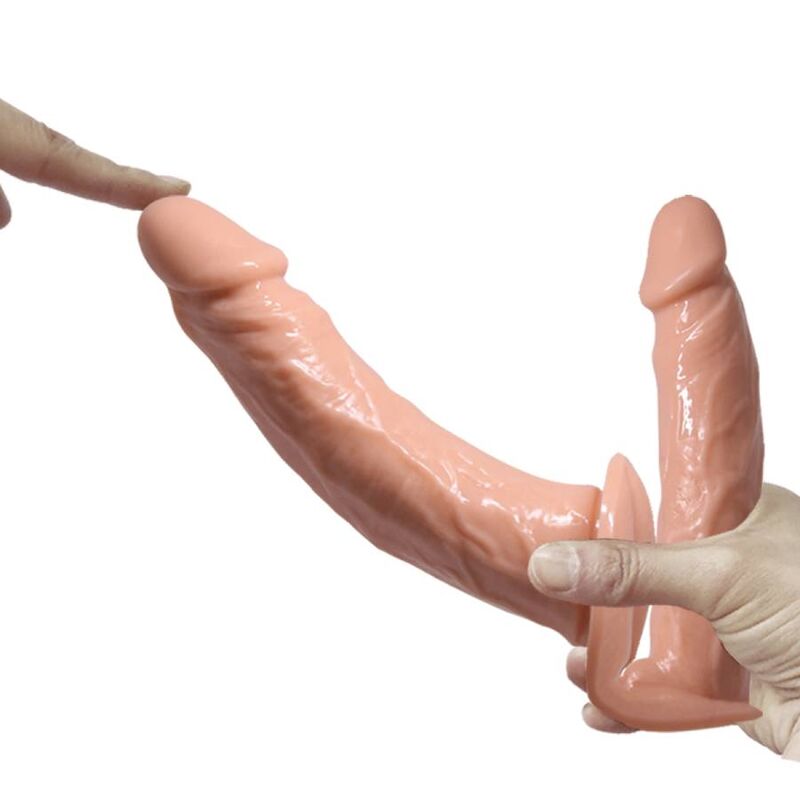 Ultra leidenschaftliche Doppeldildos mit Harness