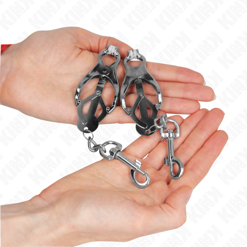 Japanische Kleeblattzange mit silbernen Haken