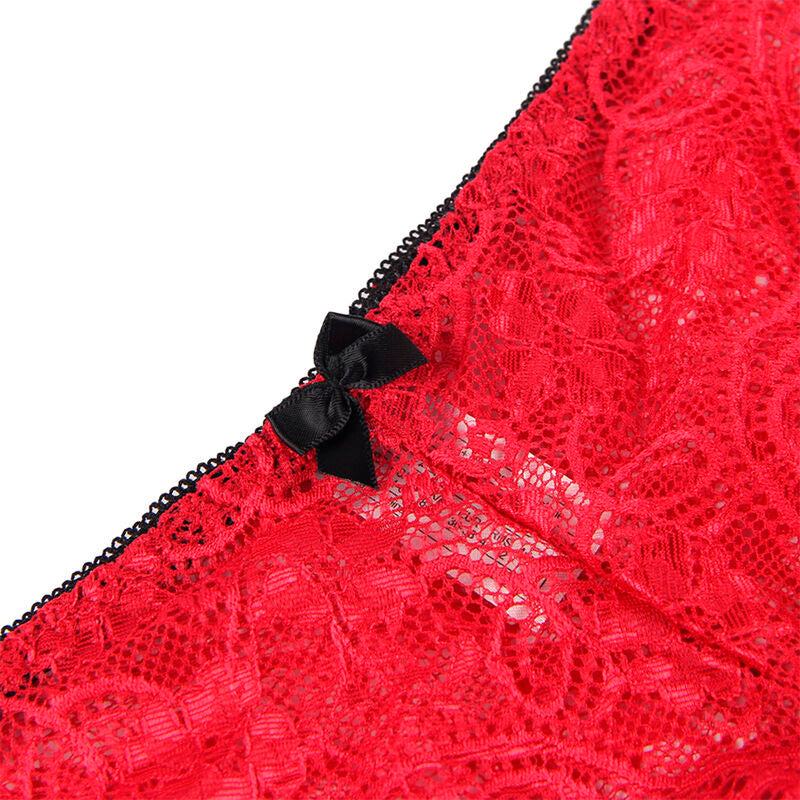 953898 Nachthemd aus Seide und Spitze + rotes Höschen s/m