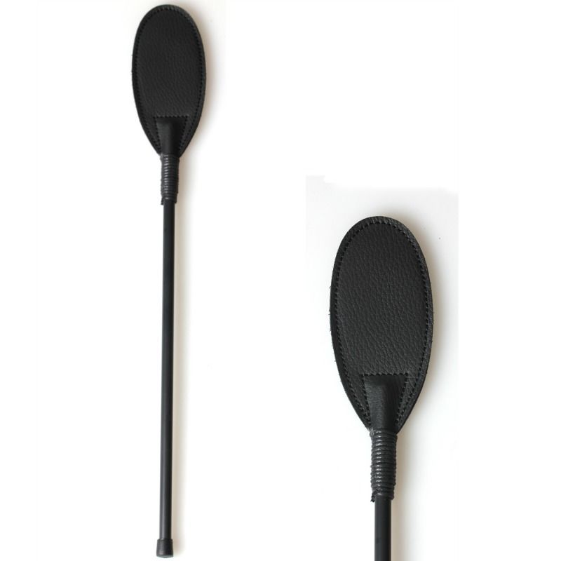 Schwarze ovale Peitsche