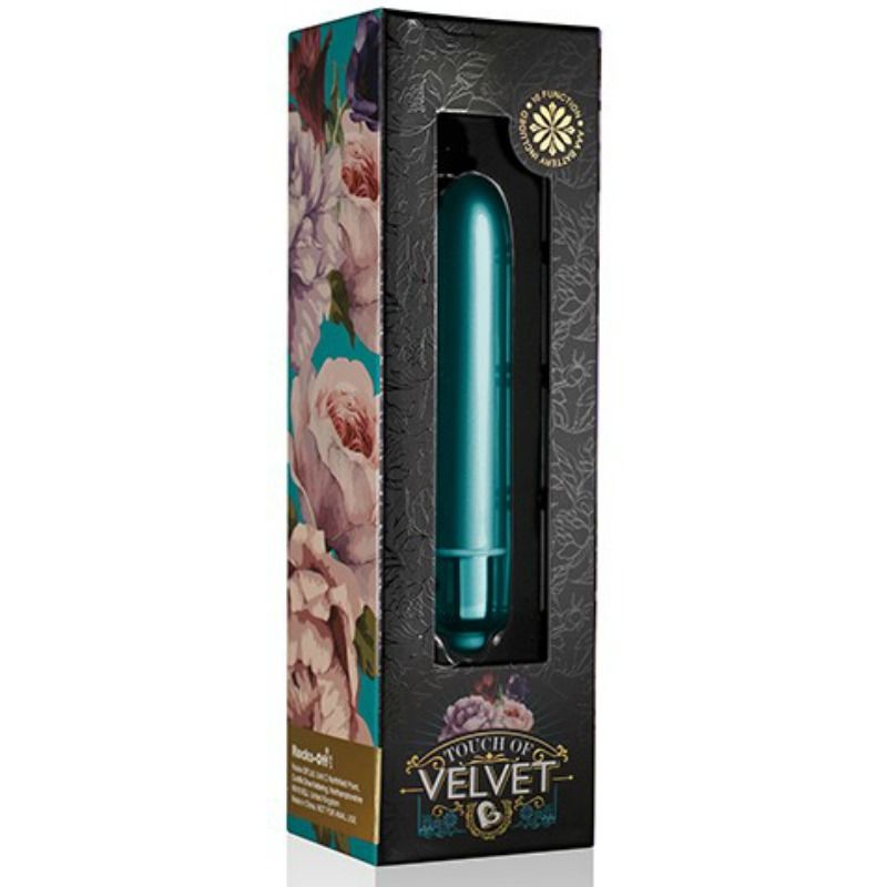 Vibrierender Ball mit samtigen Pfauenblütenblättern