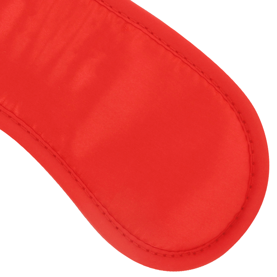 Rote gerade Maske 