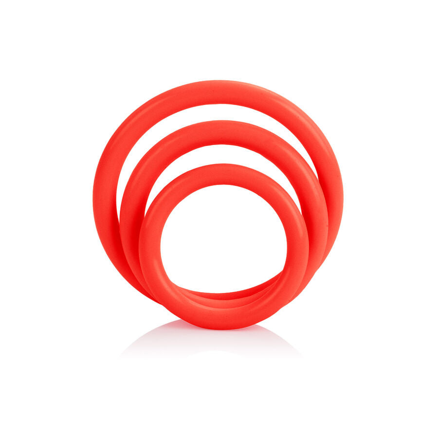 Rotes Set mit drei Ringen