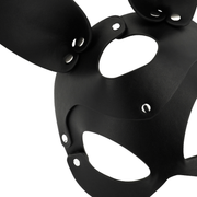 Vegane Ledermaske mit Hasenohren