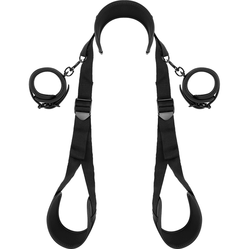Offene Beinposition mit neoprengefütterten Handschellen