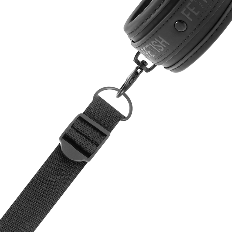 Set aus Handschellen und Fesseln mit Neoprenfutter